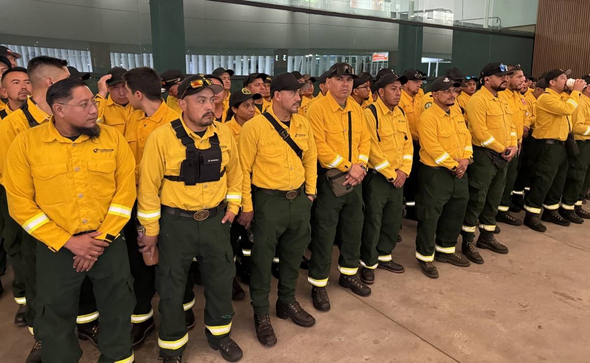 México envía 103 brigadistas a Canadá para combatir incendios