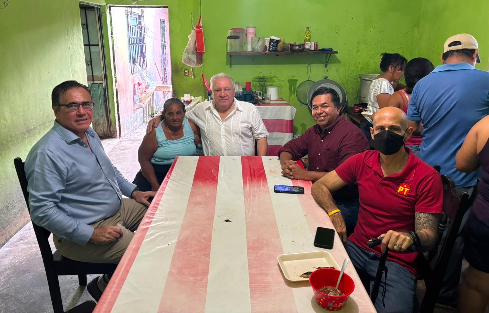 Hugo Alday sin filias ni fobias con aspirantes morenistas