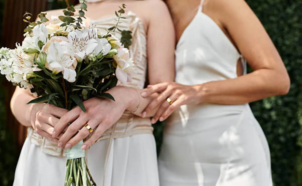 Bolivia celebra primer matrimonio civil igualitario