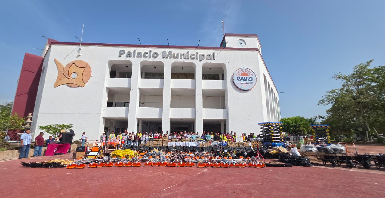 Othón P. Blanco fortalece Servicios Públicos con nuevo equipamiento