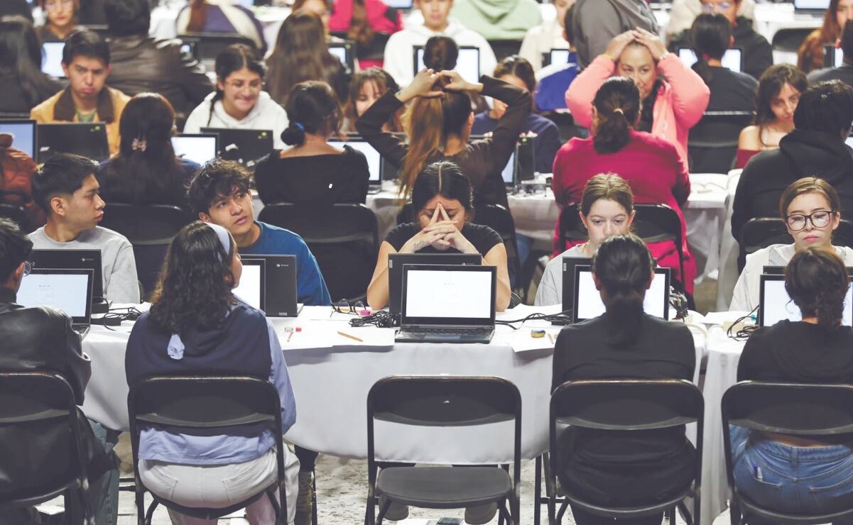 UNAM aplica examen presencial tras irregularidades en línea