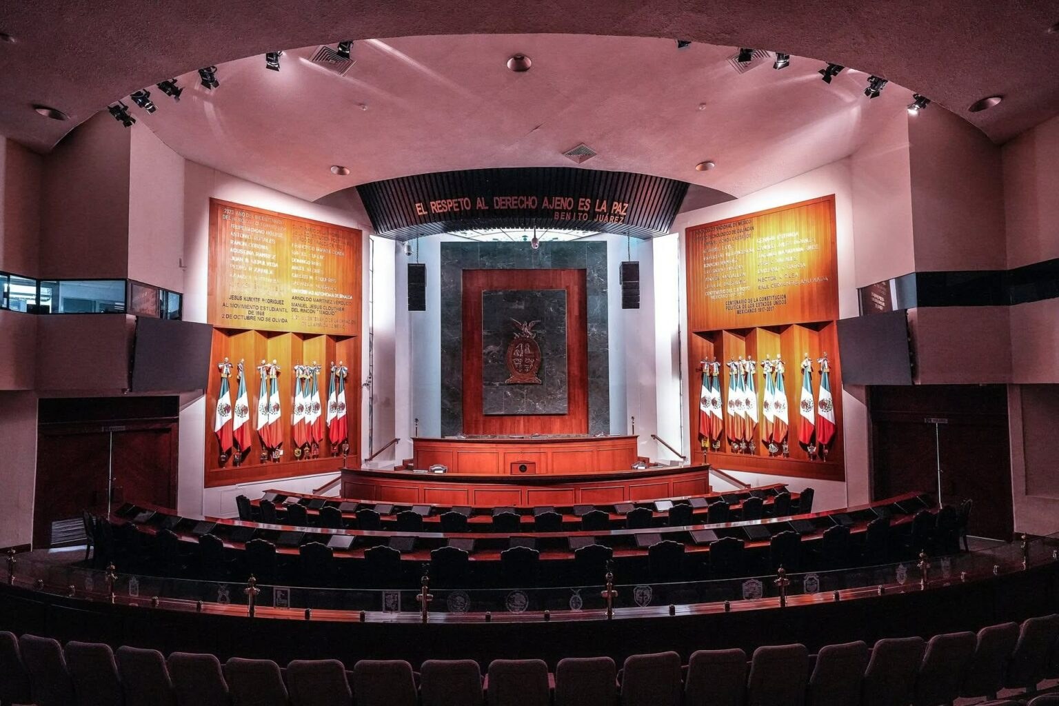 Congreso de Sinaloa pospone elección de gobernador interino