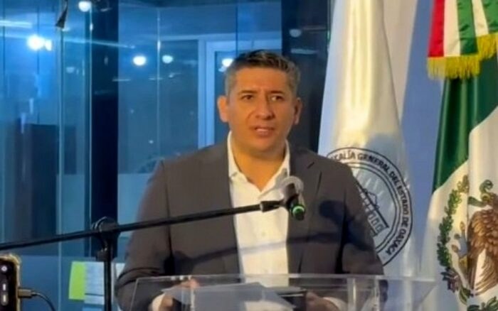 Oaxaca detiene venta ilegal de armas en redes sociales