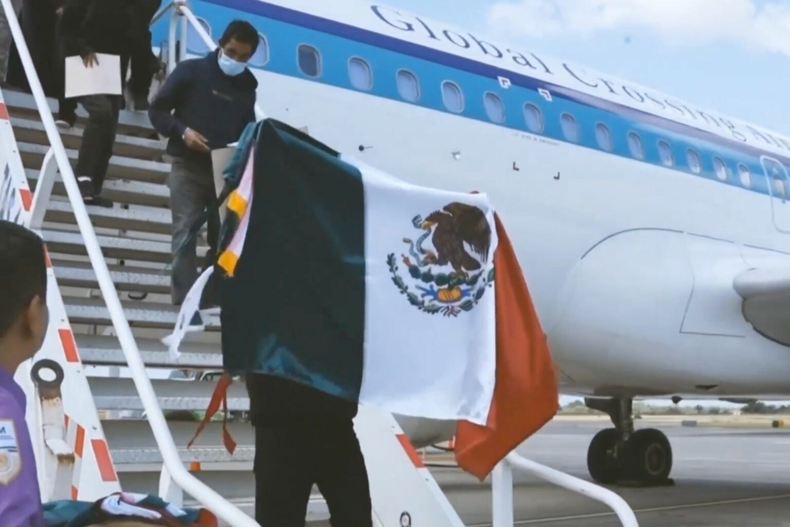 México rechaza deportación de connacionales a terceros países