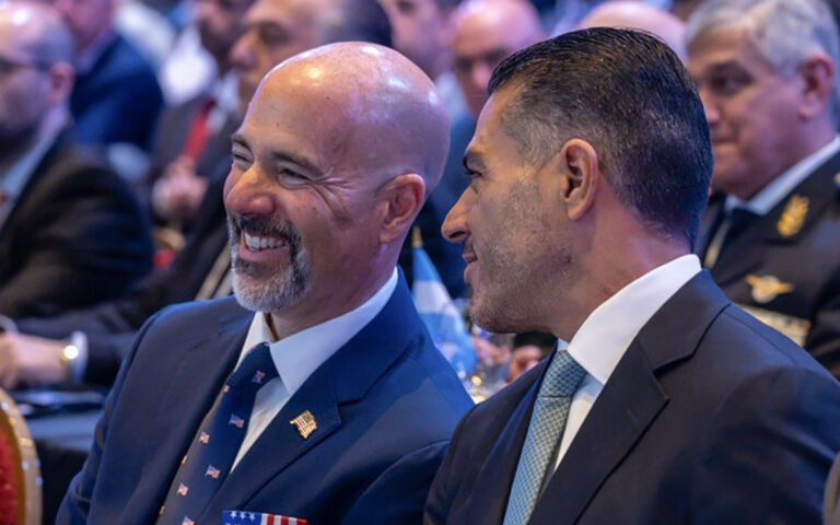 Gabinete evaluó viaje de Harfuch a evento de la DEA en Argentina