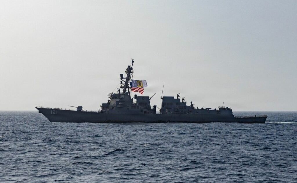 Trump advierte a Irán sobre minas en estrecho de Ormuz