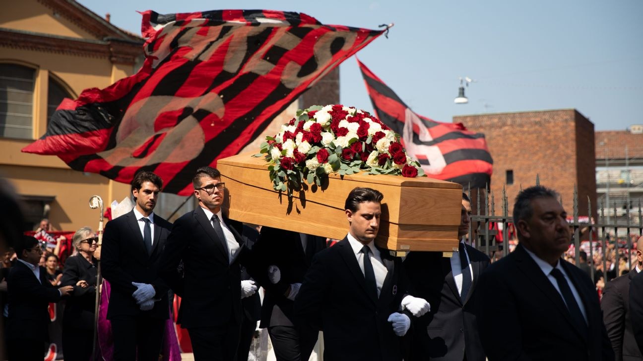 Funeral multitudinario despide a Franco Baresi en Milán