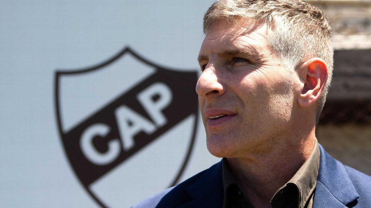 Martín Palermo regresa como técnico de Platense