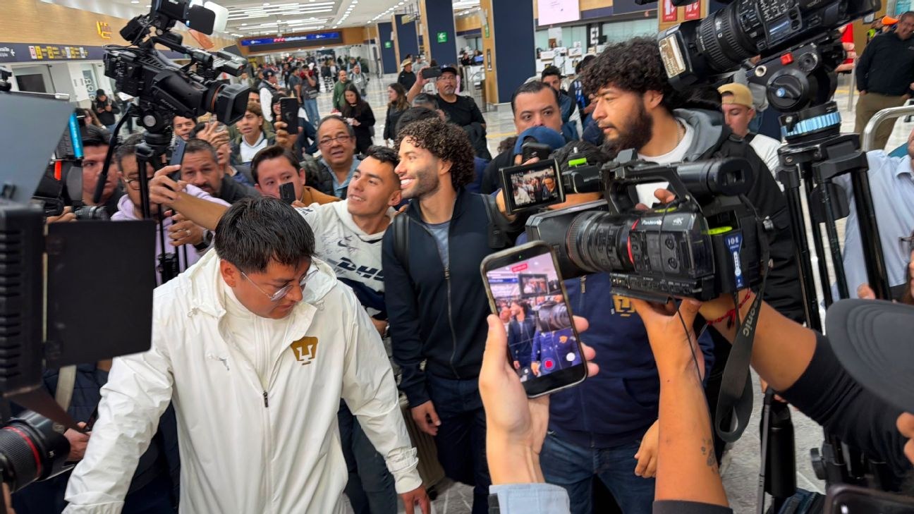 César Huerta regresa a Pumas tras paso en Europa