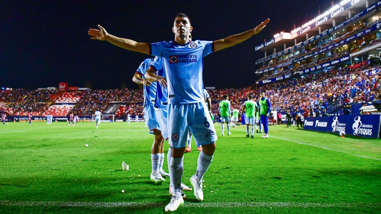 Erik Lira reducirá sueldo para fichar con Mónaco