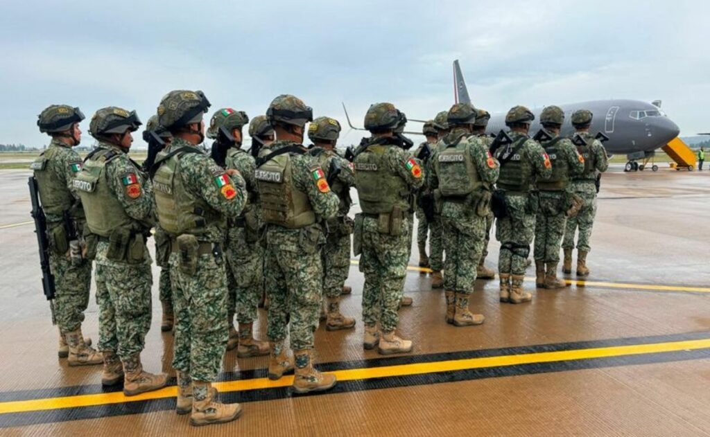 Defensa envía 300 efectivos para reforzar seguridad en Sinaloa