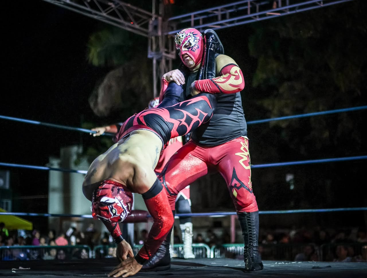 Benito Juárez impulsa integración familiar con lucha libre