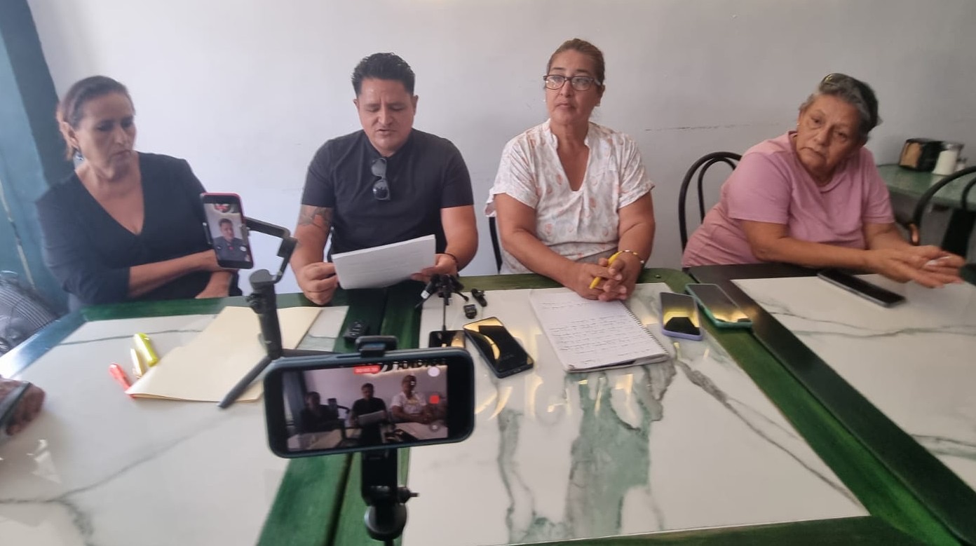Playenses exigen solución urgente a apagones eléctricos