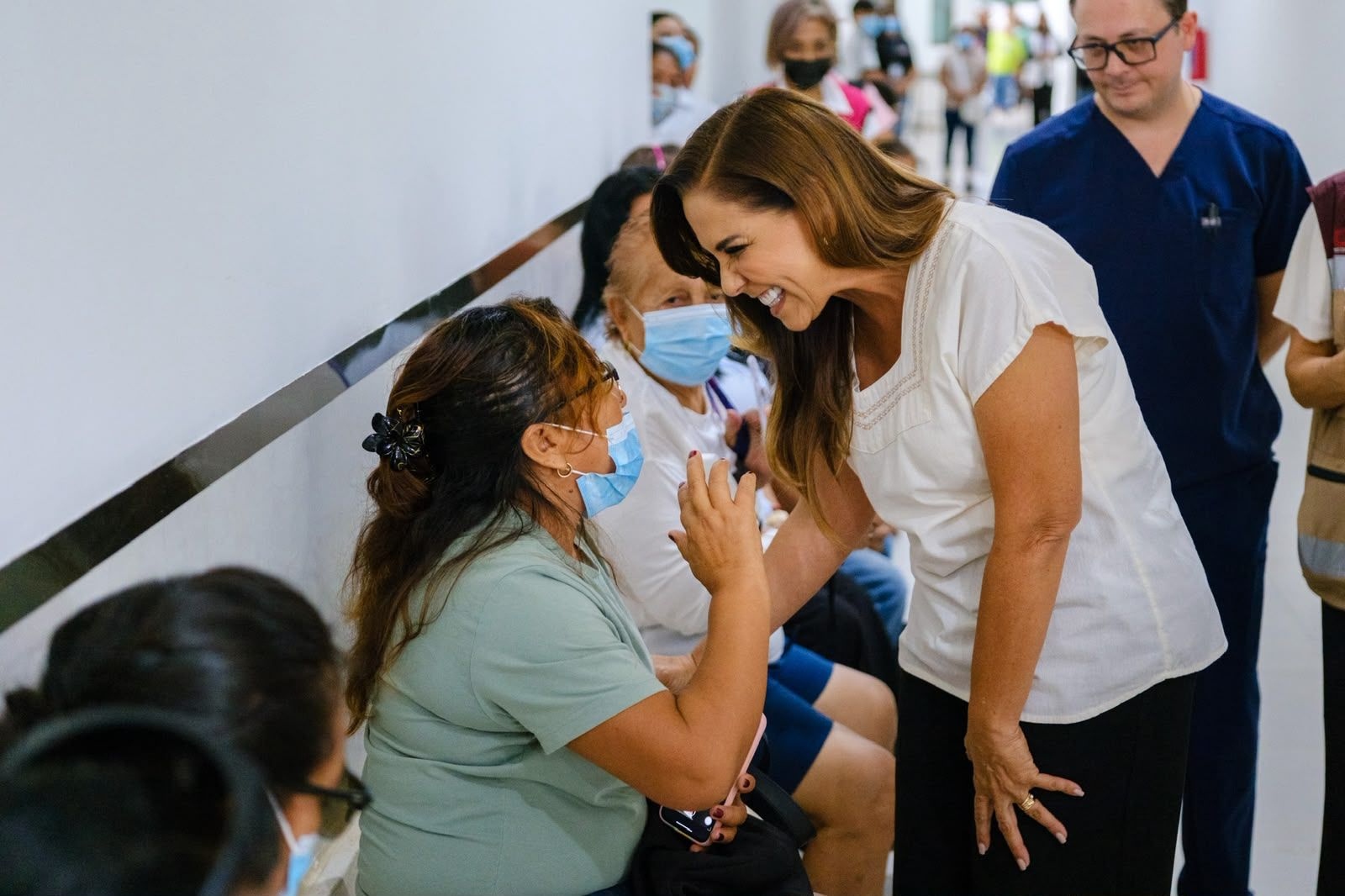 Gobierno de Quintana Roo supervisa cirugías gratuitas de pterigión