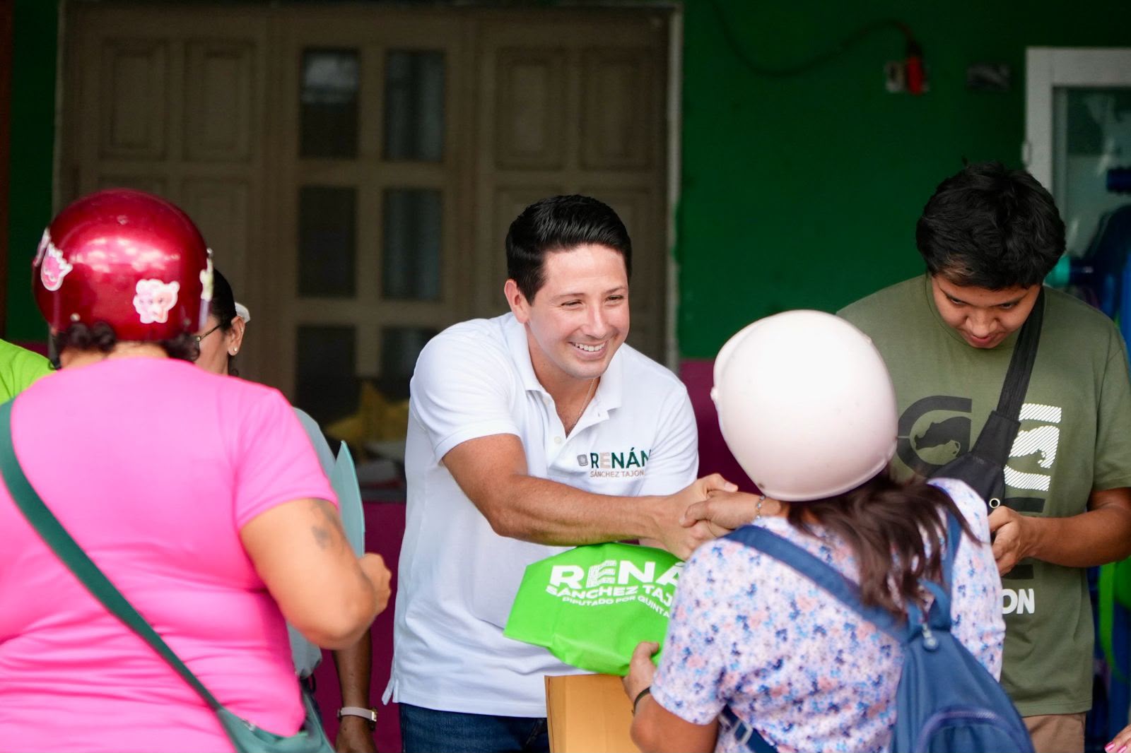 Kits de libretas en Cozumel se agotan en un día