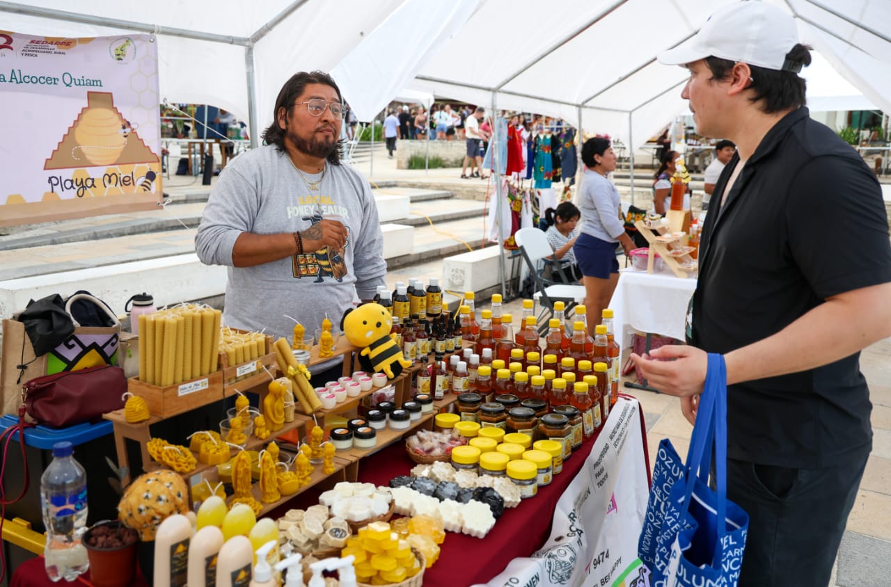 Feria de la Miel impulsa consumo local en Playa del Carmen