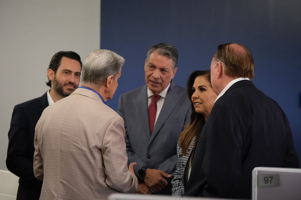 Mara Lezama presenta Distrito Financiero en Orlando