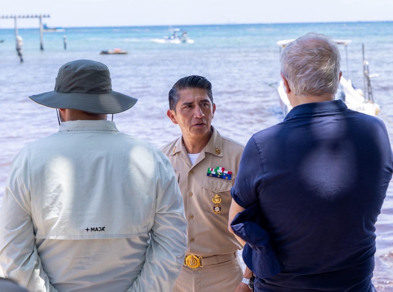 Playa del Carmen impulsa estrategia integral contra el sargazo