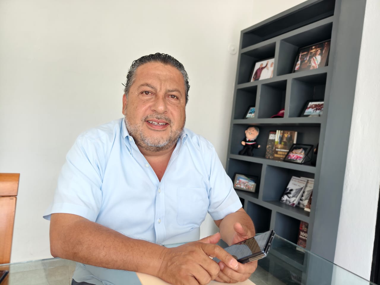 Morena aún no define separación de cargos para aspirantes