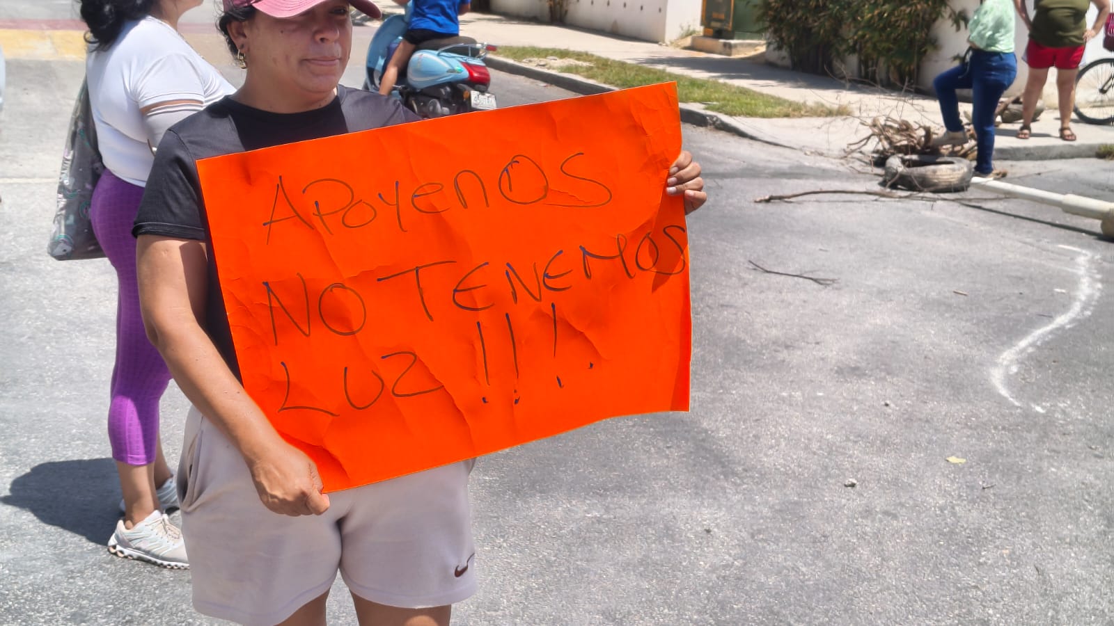 Protestas en Playa del Carmen por fallas eléctricas