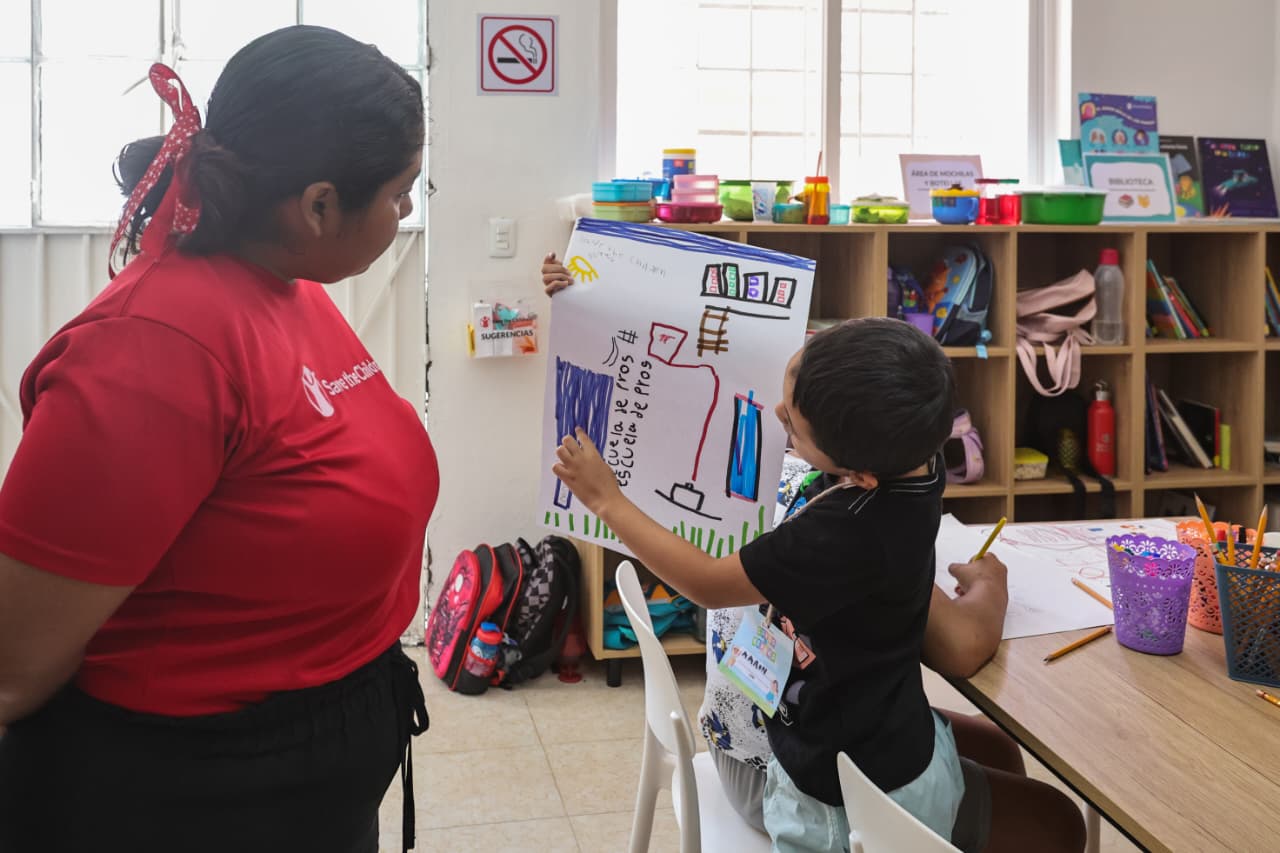 DIF Benito Juárez entrega apoyos a familias vulnerables