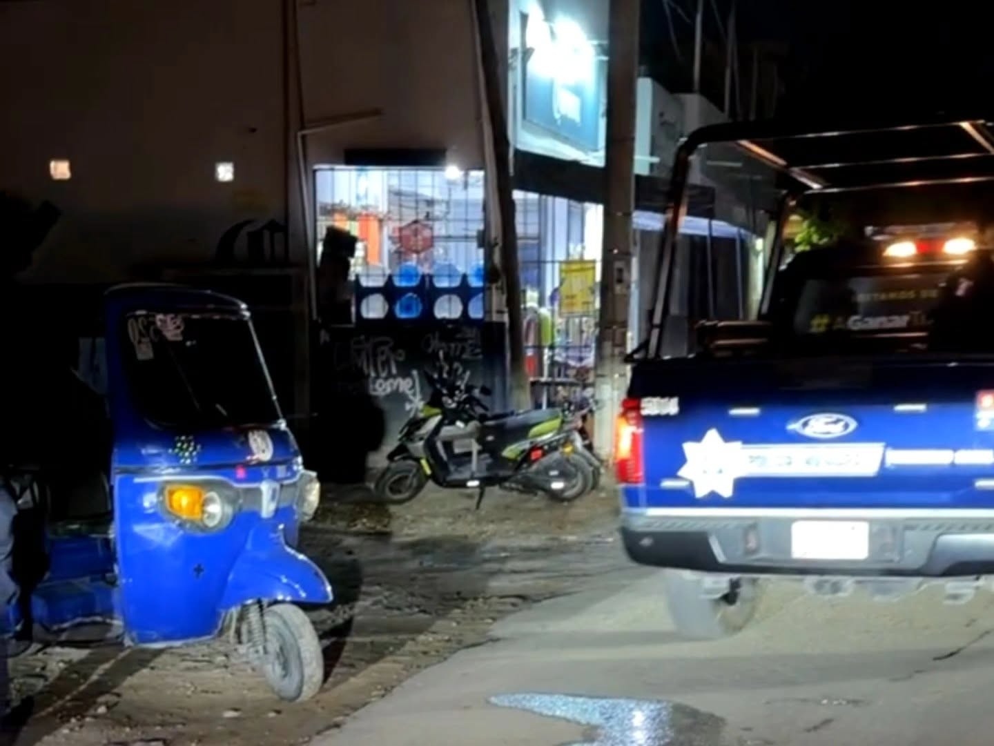 Detienen a tres tras balacera en marisquería de Cancún