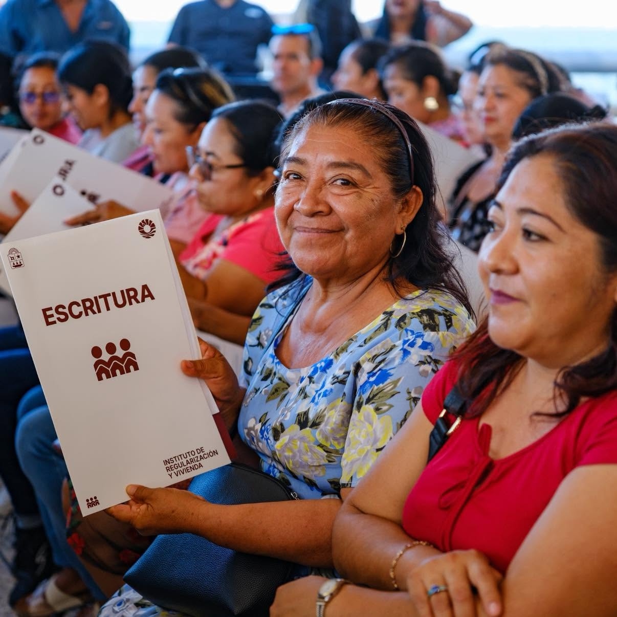 Cancún entrega 1,642 escrituras y avanza en regularización