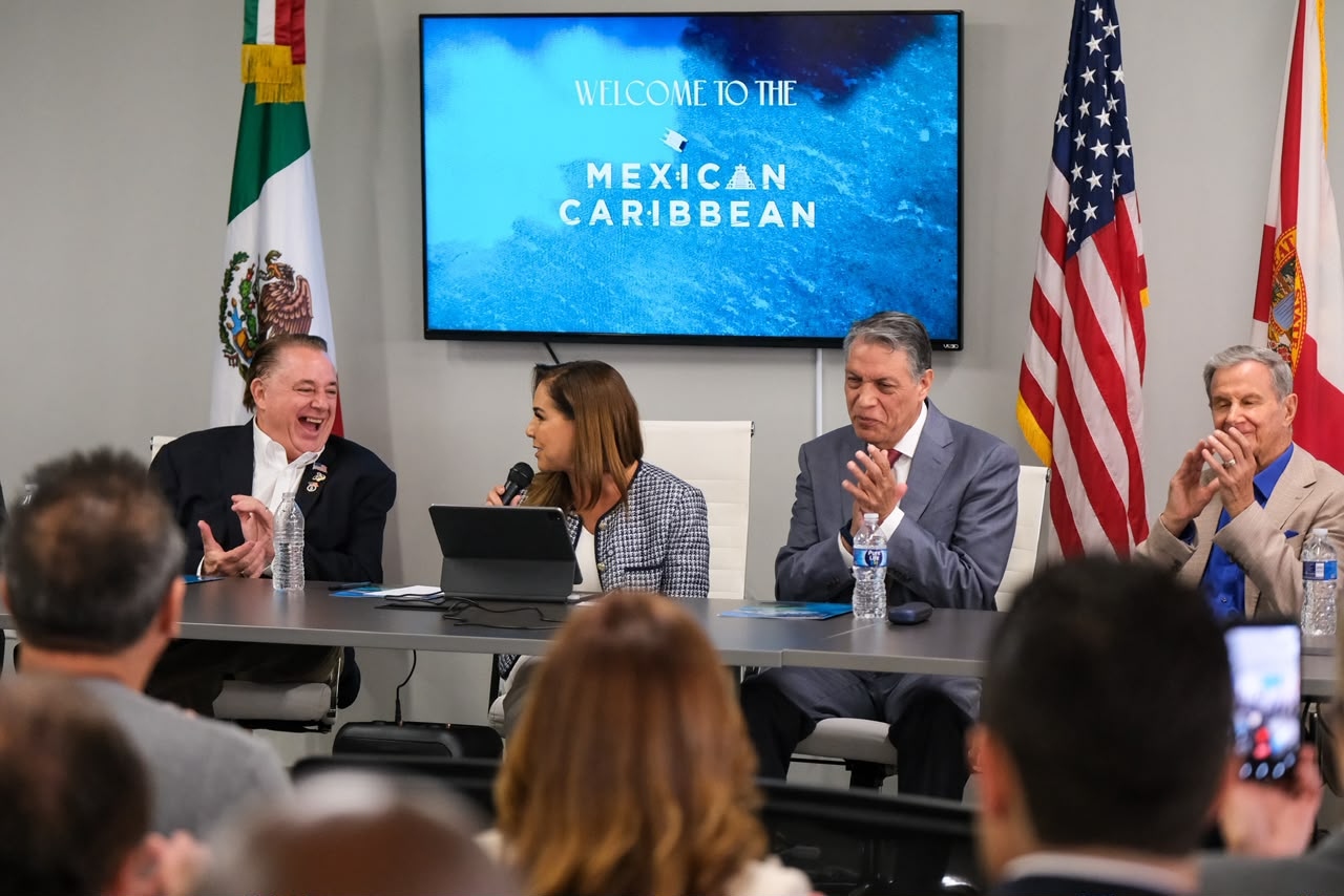 Mara Lezama presenta Distrito Financiero en Orlando