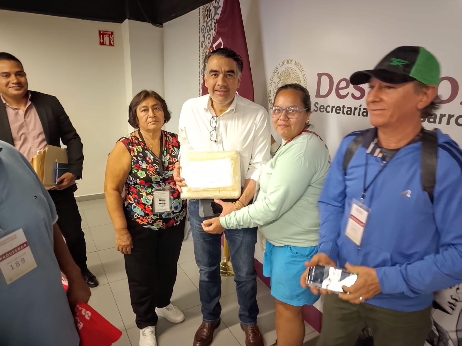 Fundadores de Colosio exigen regularización en CDMX