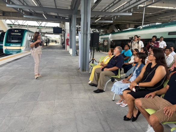 Tren Maya reactiva ruta Cancún-Playa del Carmen con cuatro viajes
