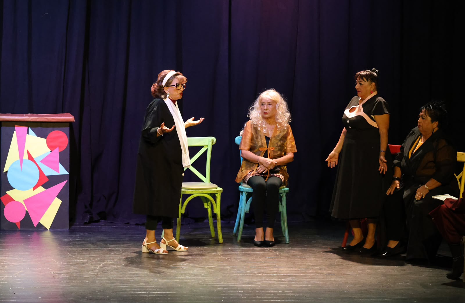 Teatro 8 de Octubre vibró con musical de Los Años Dorados
