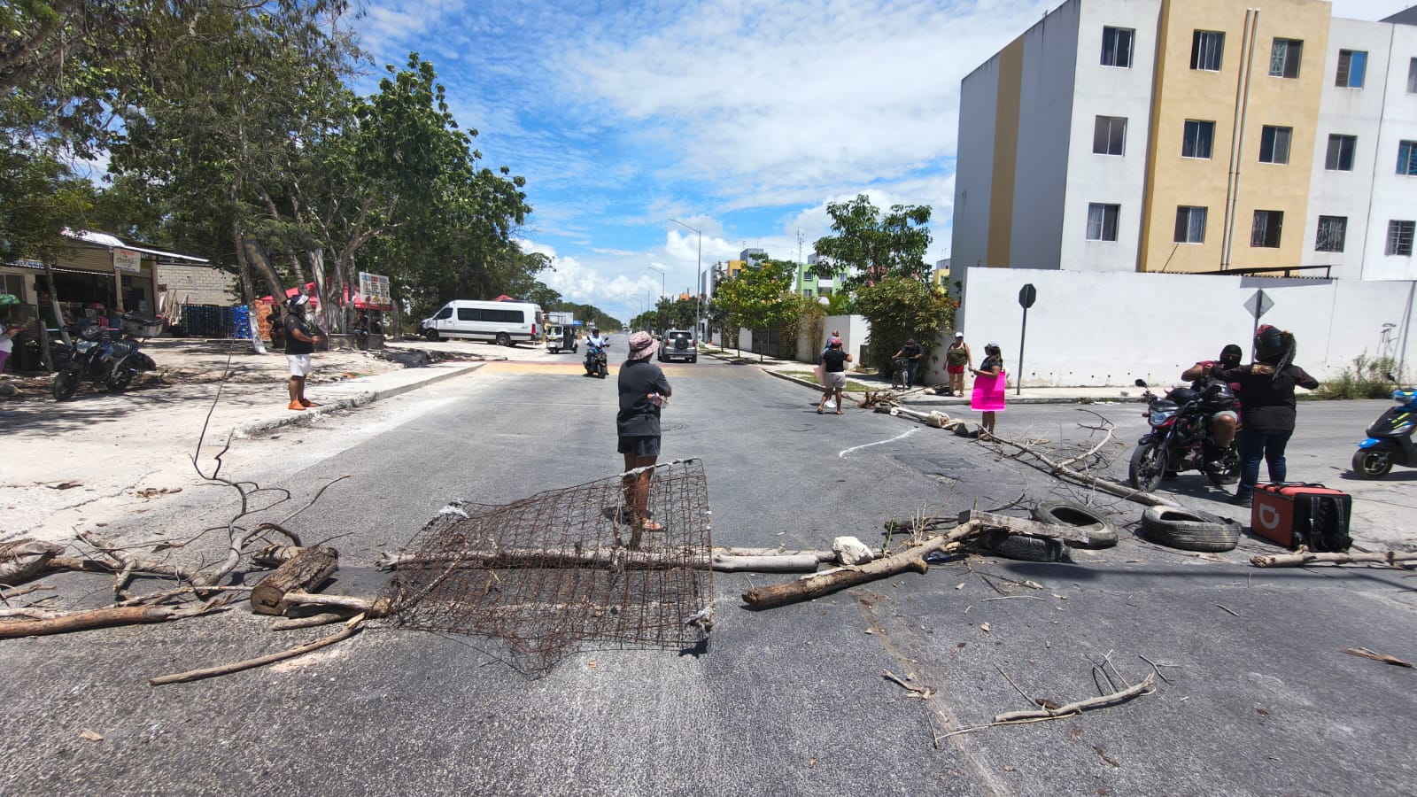 Protestas en Playa del Carmen por fallas eléctricas