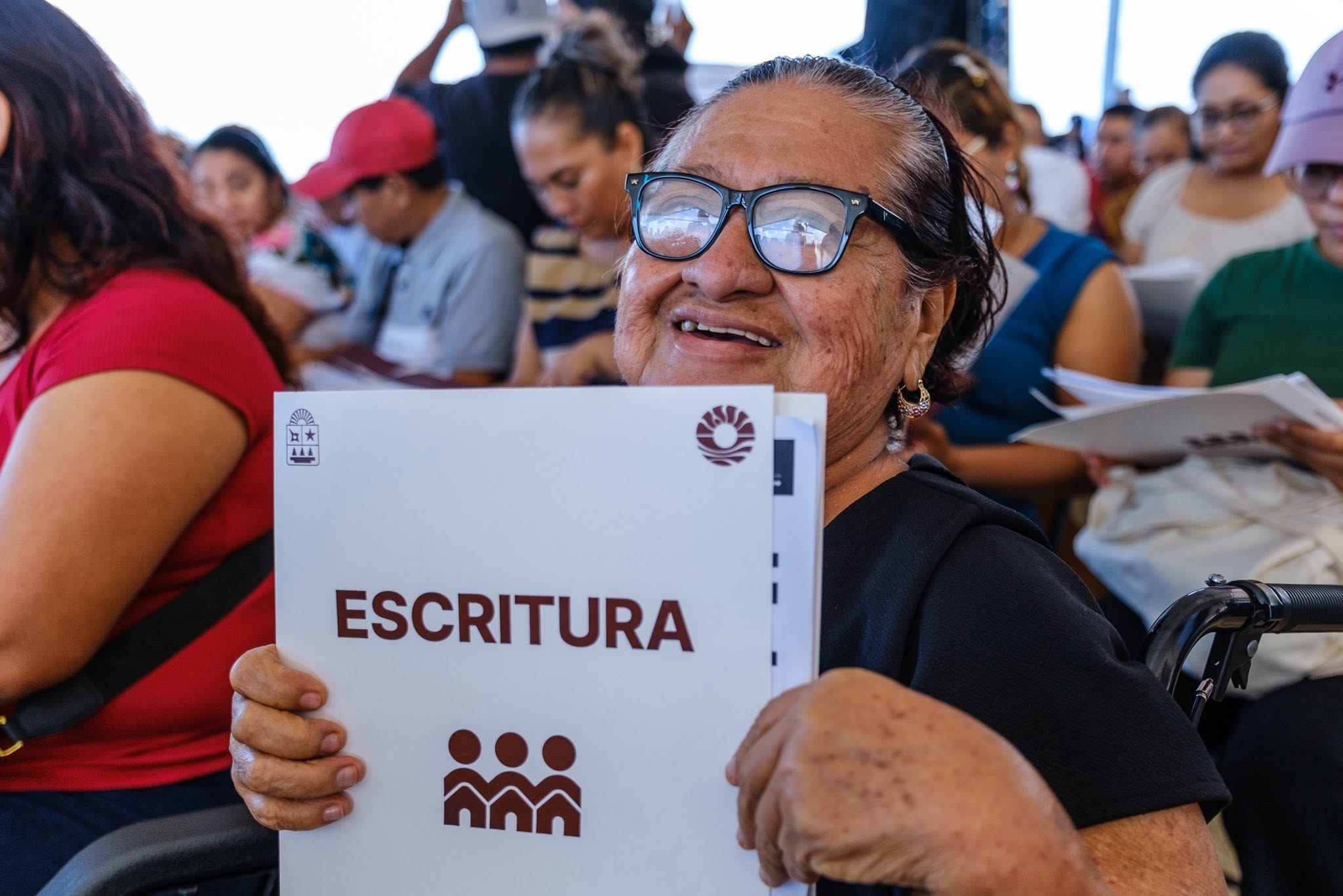 Cancún entrega 1,642 escrituras y avanza en regularización