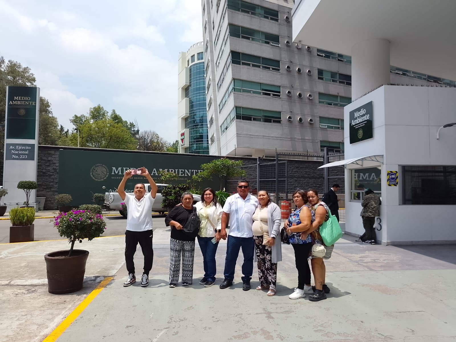 Fundadores de Colosio exigen regularización en CDMX
