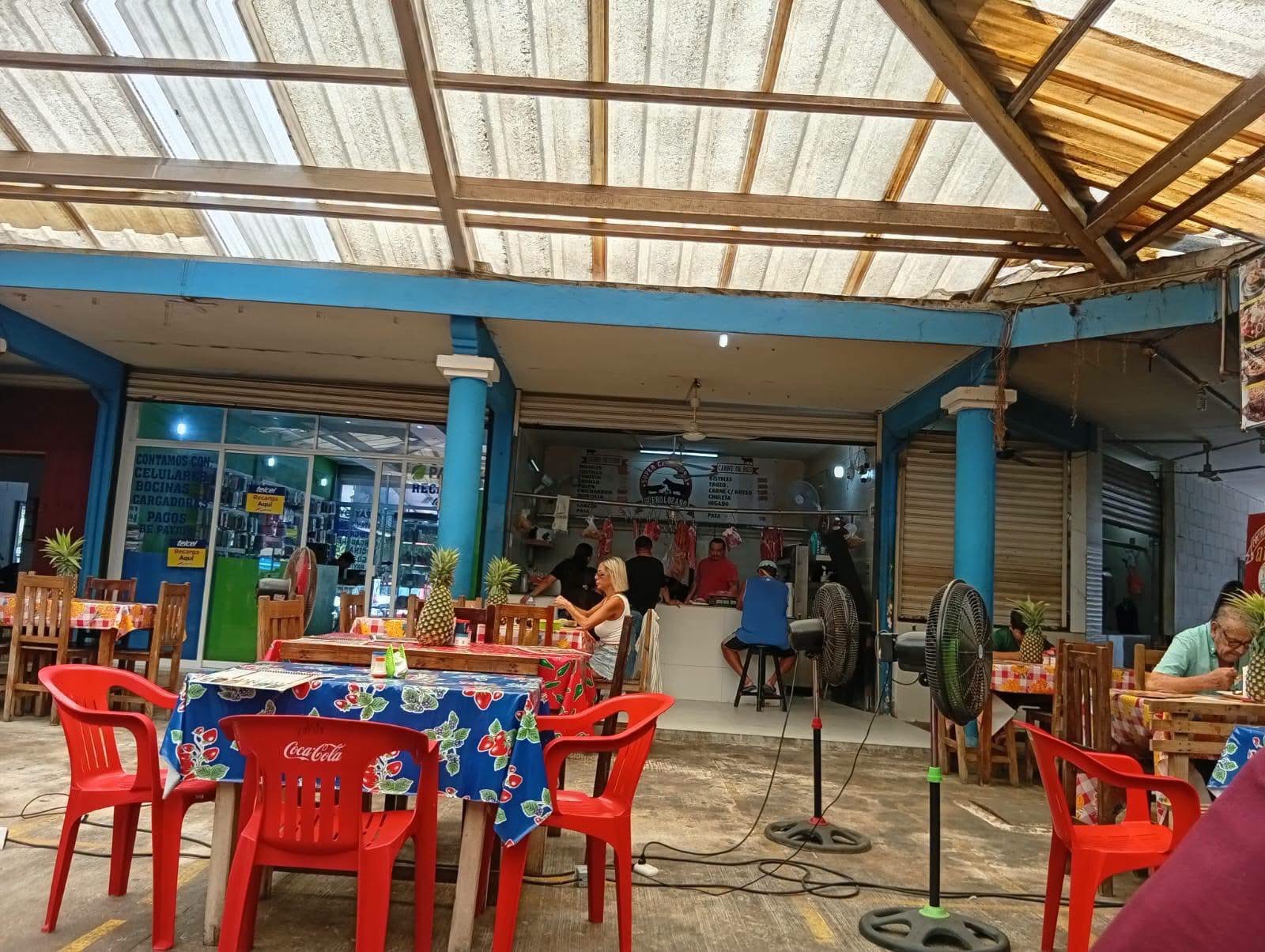 Mercadito de Tulum enfrenta crisis y precios abusivos