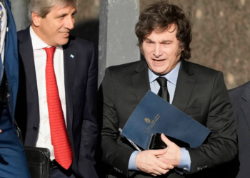 Milei enfrenta crisis y complica su reelección en Argentina
