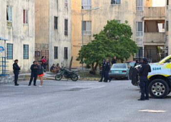 Balean a un joven en la Región 251 de Cancún durante un presunto operativo policial