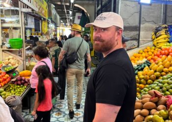 Manuel Medrano comparte experiencia con Sam Smith en México