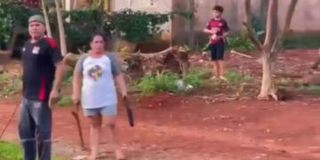 VIDEO; Mujer es atacada con un machete durante una pelea