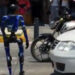 VIDEO; Robot humanoide en Guadalajara ahora es el nuevo transito