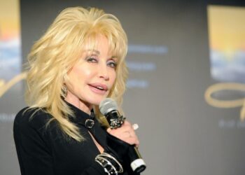 Dolly Parton murió tras una “breve batalla contra el cáncer”