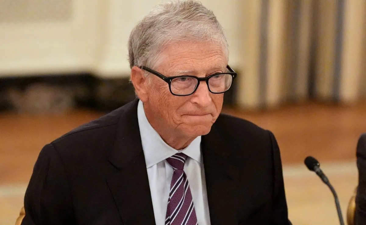 Bill Gates advierte sobre riesgos mortales de la IA