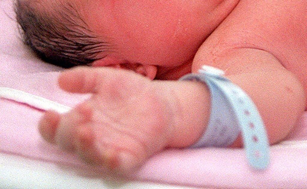 IMSS Baja California intercambia a dos bebés recién nacidas