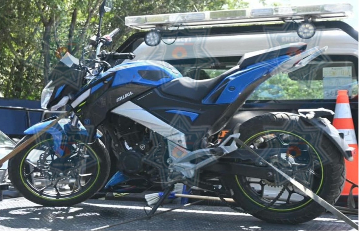 Policía Cancún recupera dos motocicletas robadas