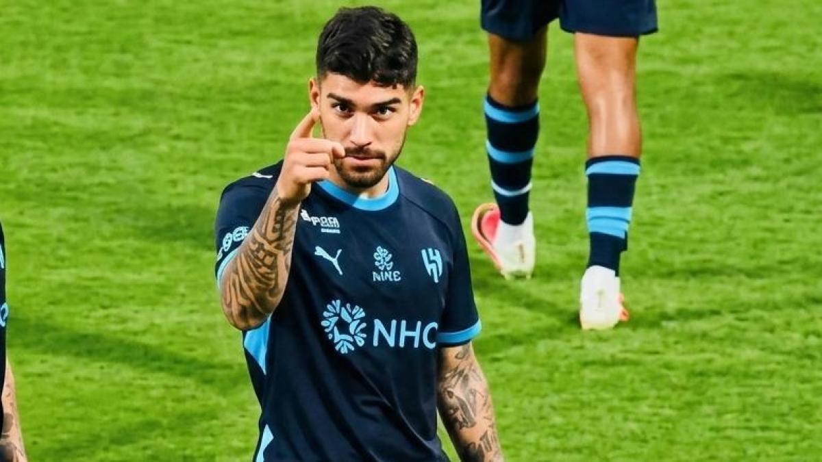 Investigan cánticos contra Rúben Neves en Arabia Saudita