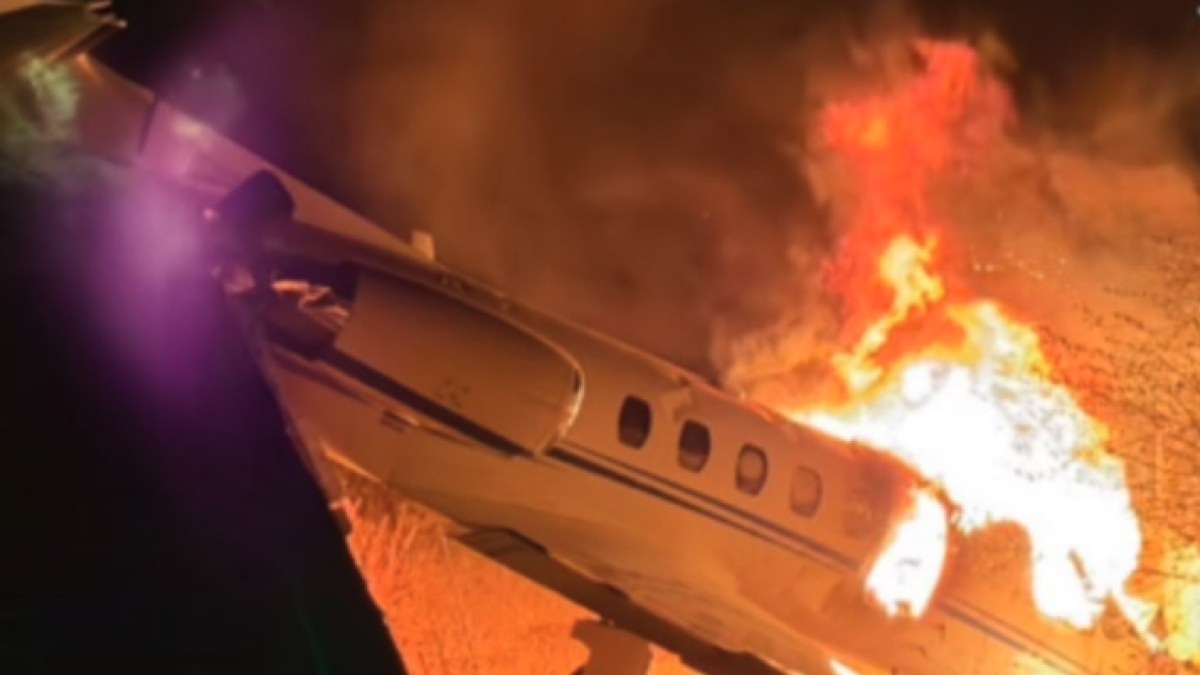Avión se incendia tras aterrizaje en Brasil