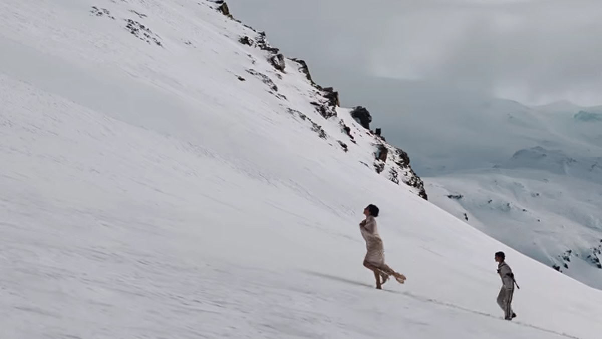 La bola negra, película de Los Javis, gana premio en Toronto