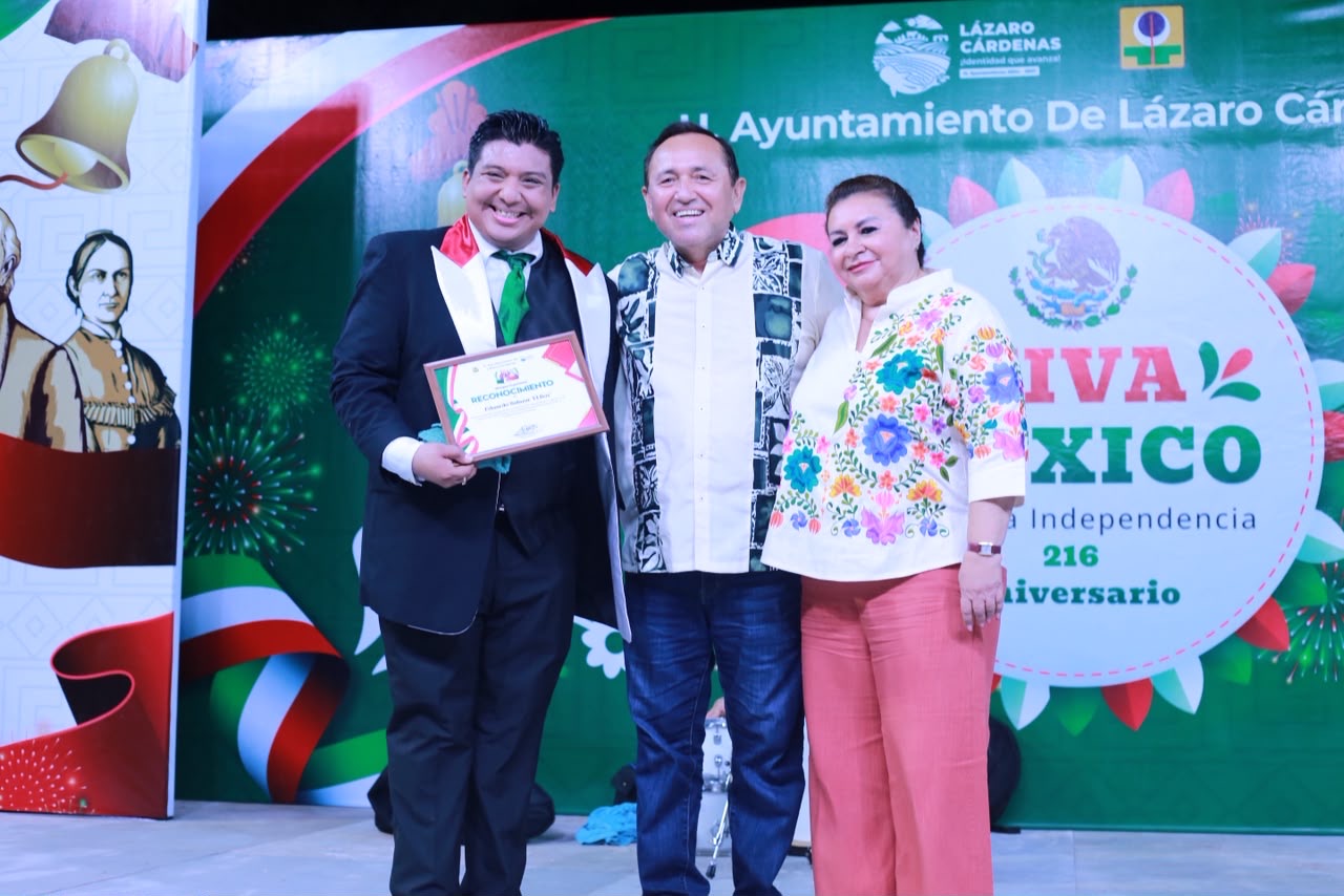 Lázaro Cárdenas celebra sin fuegos artificiales