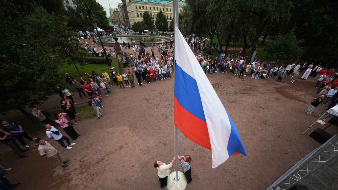 Rusia confisca activos de Nestlé y grupos franceses