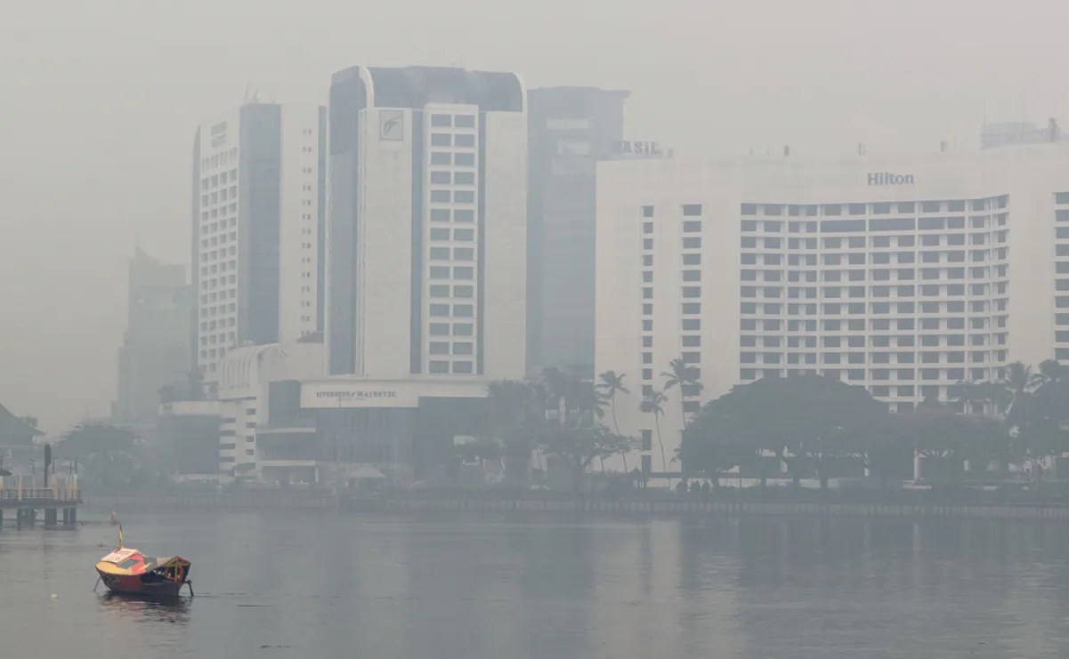 Malasia declara emergencia por niebla tóxica en Sarawak